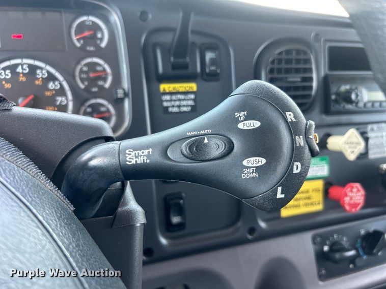 image for item EG0861 2010 Freightliner  Business Class M2 utility / service truck