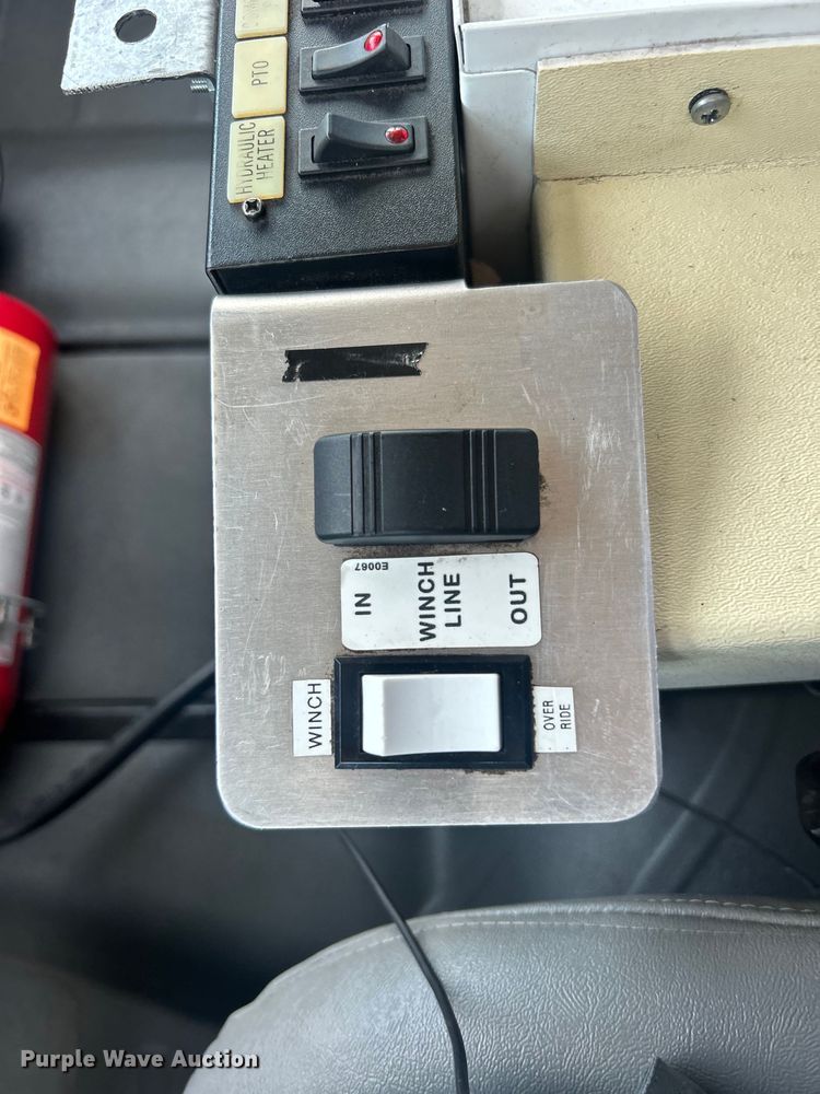 image for item EG0861 2010 Freightliner  Business Class M2 utility / service truck