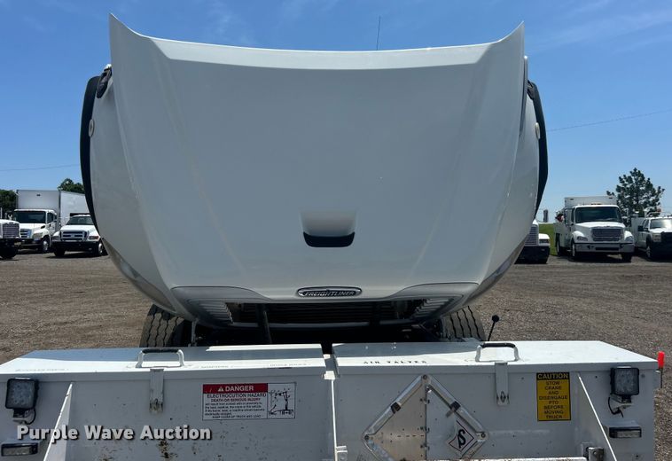 image for item EG0861 2010 Freightliner  Business Class M2 utility / service truck