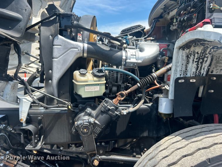 image for item EG0861 2010 Freightliner  Business Class M2 utility / service truck