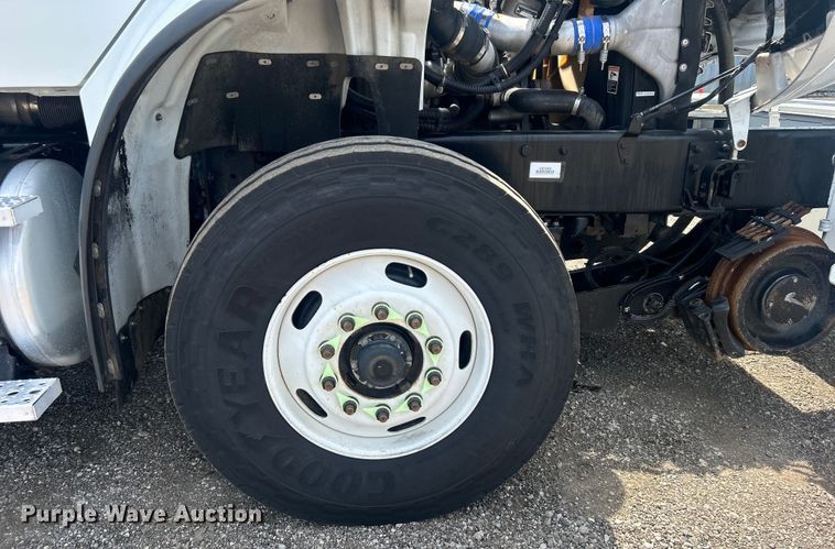 image for item EG0861 2010 Freightliner  Business Class M2 utility / service truck