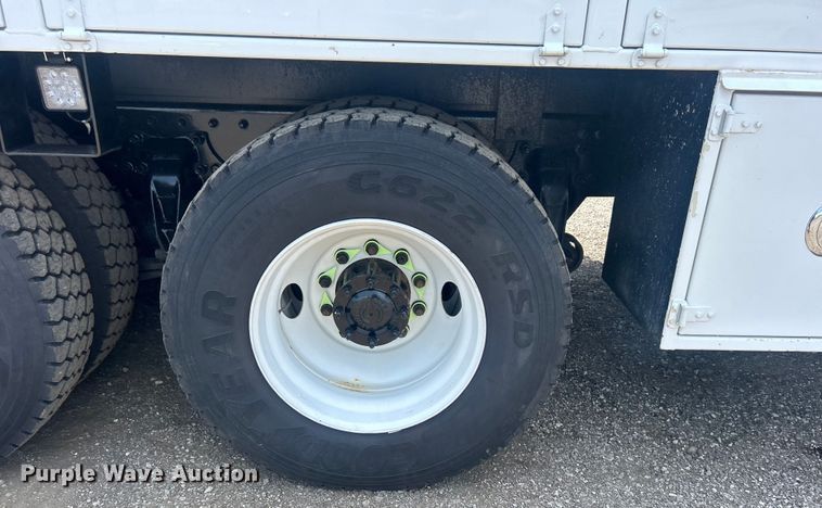 image for item EG0861 2010 Freightliner  Business Class M2 utility / service truck