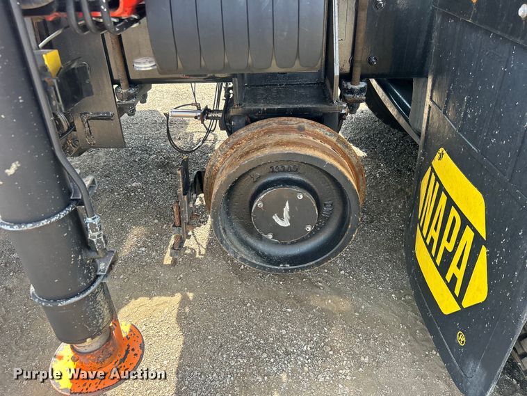 image for item EG0861 2010 Freightliner  Business Class M2 utility / service truck