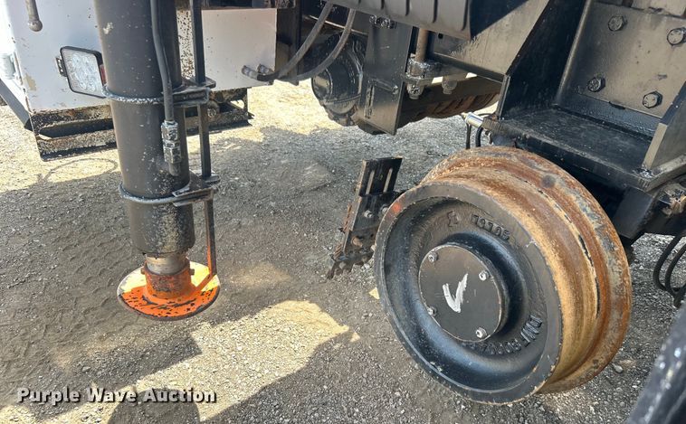 image for item EG0861 2010 Freightliner  Business Class M2 utility / service truck