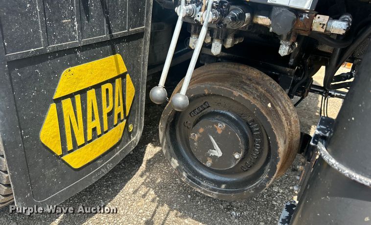 image for item EG0861 2010 Freightliner  Business Class M2 utility / service truck