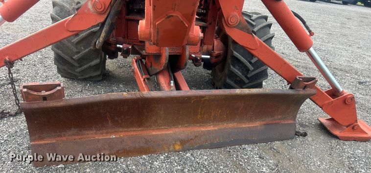 image for item EG0884 1998 Ditch Witch 7610 trencher
