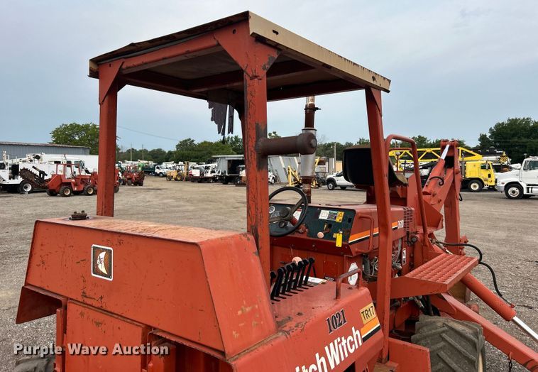 image for item EG0884 1998 Ditch Witch 7610 trencher