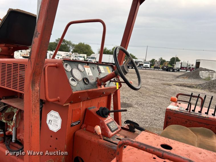 image for item EG0884 1998 Ditch Witch 7610 trencher