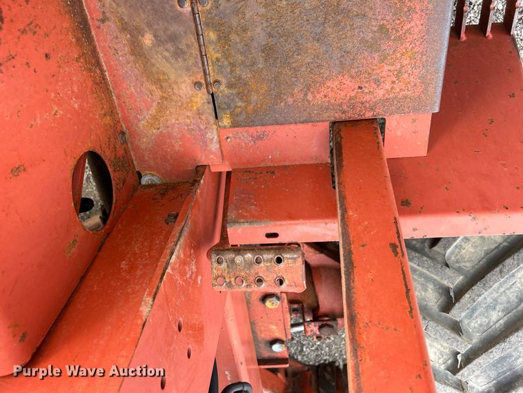 image for item EG0884 1998 Ditch Witch 7610 trencher