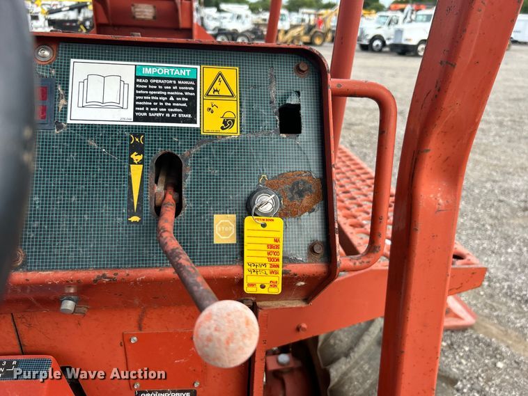 image for item EG0884 1998 Ditch Witch 7610 trencher