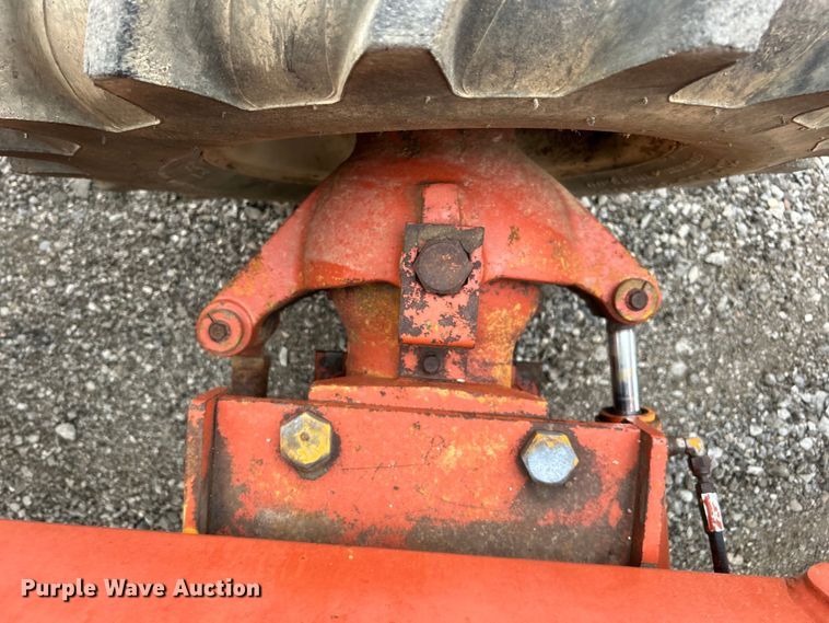 image for item EG0884 1998 Ditch Witch 7610 trencher