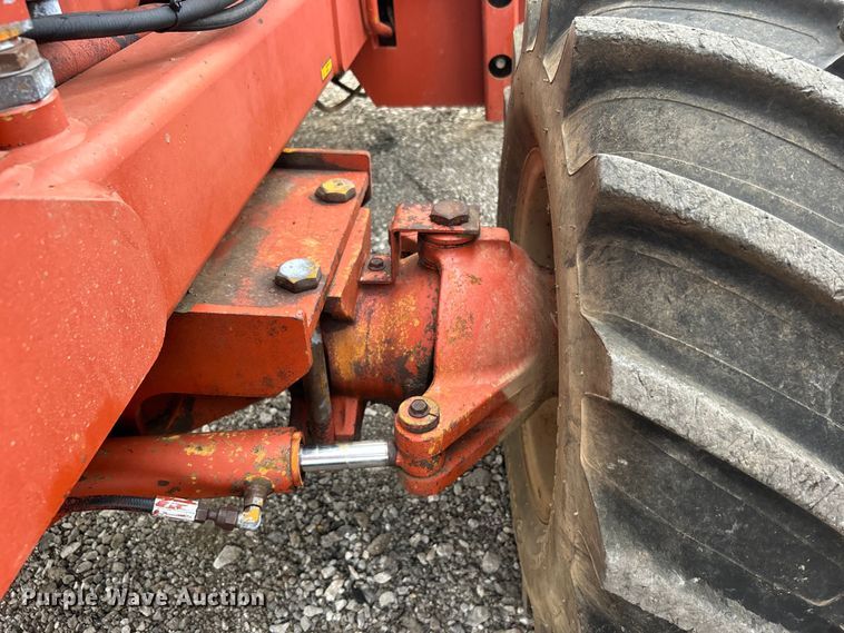 image for item EG0884 1998 Ditch Witch 7610 trencher