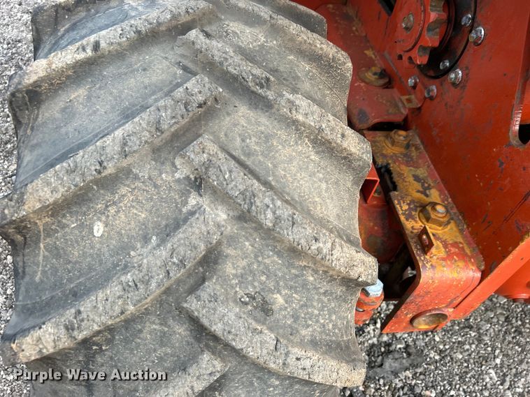 image for item EG0884 1998 Ditch Witch 7610 trencher