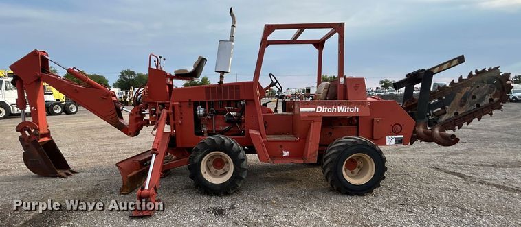 image for item EG0885 1997 Ditch Witch 7610 trencher