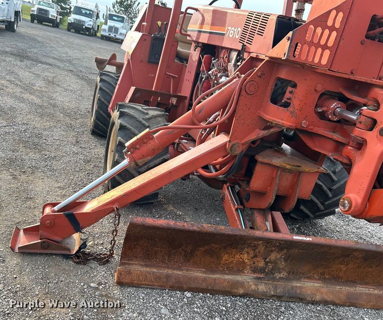 image for item EG0885 1997 Ditch Witch 7610 trencher