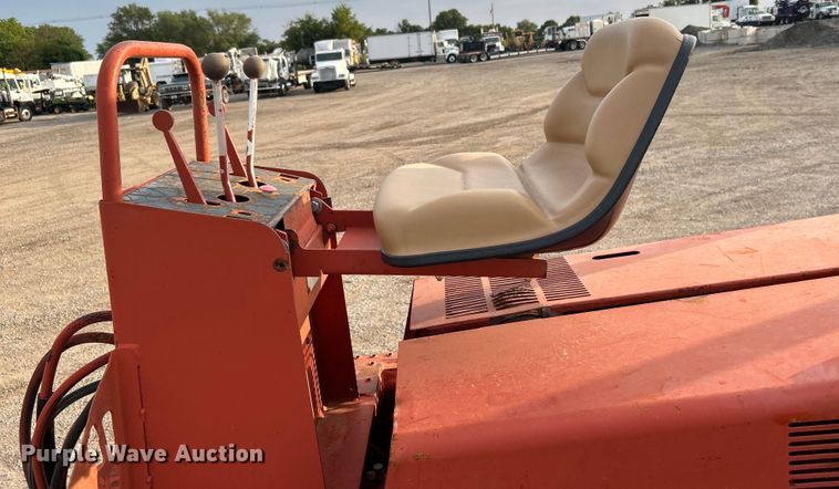 image for item EG0885 1997 Ditch Witch 7610 trencher