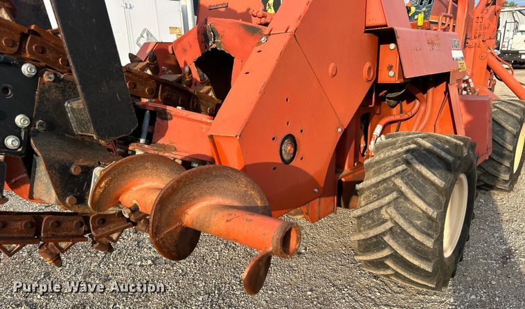 image for item EG0885 1997 Ditch Witch 7610 trencher