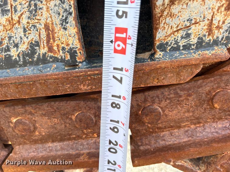 image for item EG0885 1997 Ditch Witch 7610 trencher