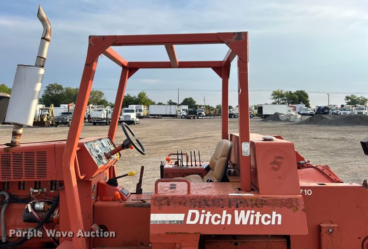 image for item EG0885 1997 Ditch Witch 7610 trencher