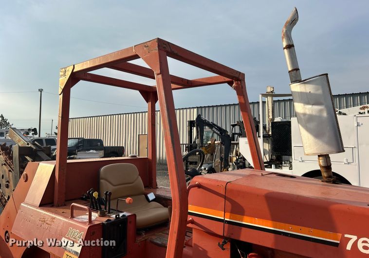 image for item EG0885 1997 Ditch Witch 7610 trencher