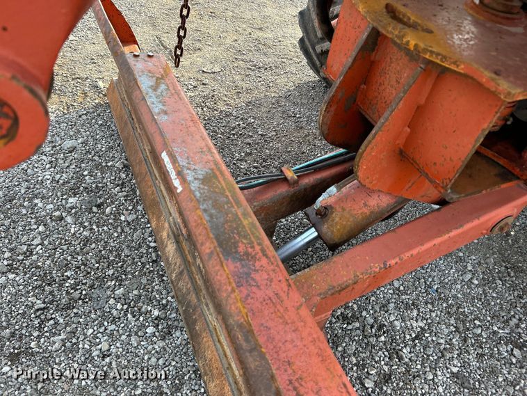 image for item EG0885 1997 Ditch Witch 7610 trencher