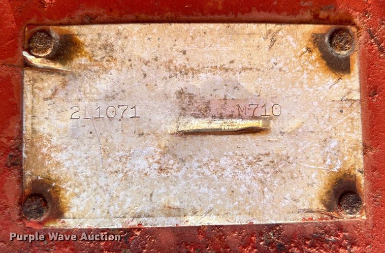 image for item EG0885 1997 Ditch Witch 7610 trencher