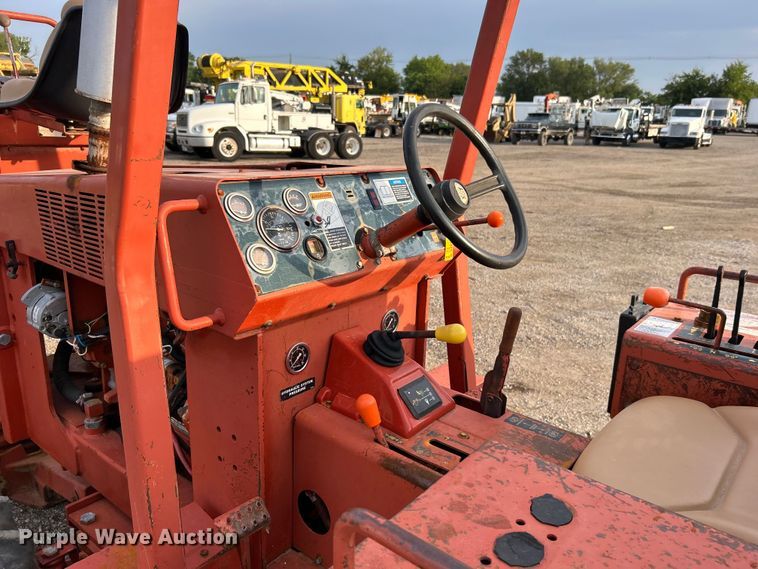 image for item EG0885 1997 Ditch Witch 7610 trencher