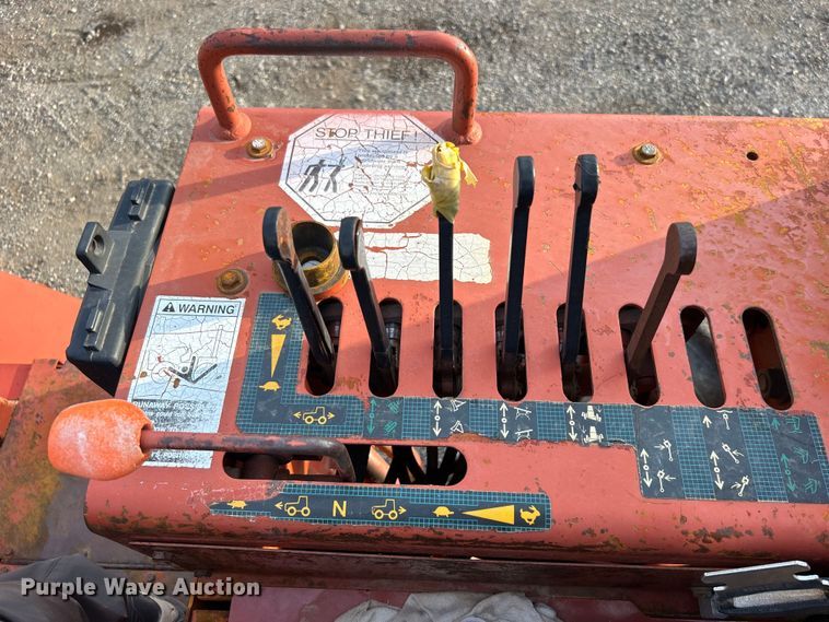 image for item EG0885 1997 Ditch Witch 7610 trencher