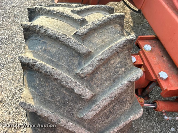 image for item EG0885 1997 Ditch Witch 7610 trencher