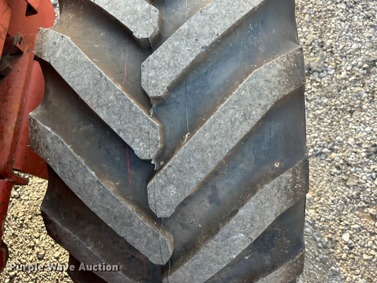 image for item EG0885 1997 Ditch Witch 7610 trencher