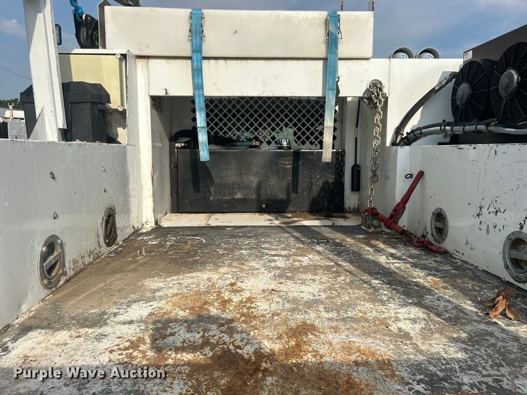 image for item EG0886 2019 Dodge  Ram 5500HD Crew Cab utility / service truck