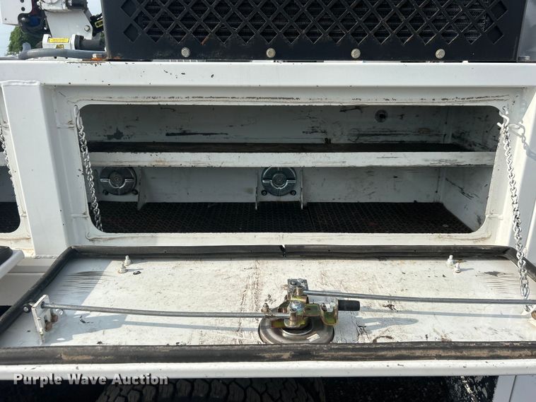 image for item EG0886 2019 Dodge  Ram 5500HD Crew Cab utility / service truck