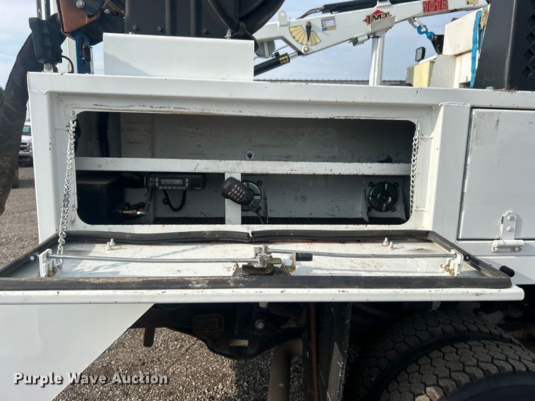 image for item EG0886 2019 Dodge  Ram 5500HD Crew Cab utility / service truck