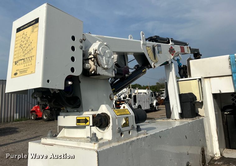 image for item EG0886 2019 Dodge  Ram 5500HD Crew Cab utility / service truck