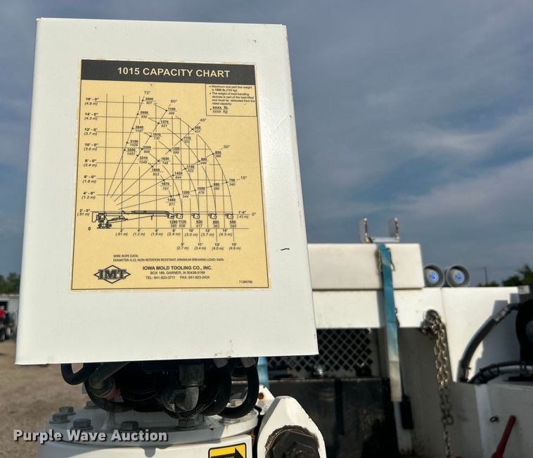 image for item EG0886 2019 Dodge  Ram 5500HD Crew Cab utility / service truck