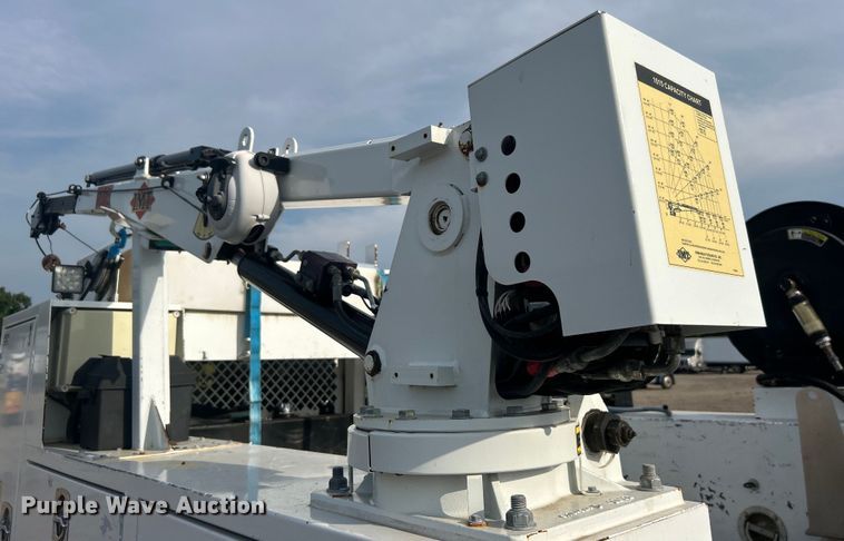 image for item EG0886 2019 Dodge  Ram 5500HD Crew Cab utility / service truck