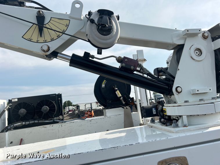 image for item EG0886 2019 Dodge  Ram 5500HD Crew Cab utility / service truck