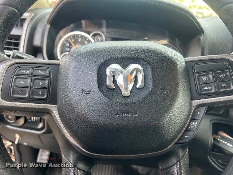 image for item EG0886 2019 Dodge  Ram 5500HD Crew Cab utility / service truck