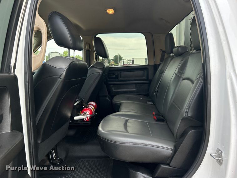 image for item EG0886 2019 Dodge  Ram 5500HD Crew Cab utility / service truck