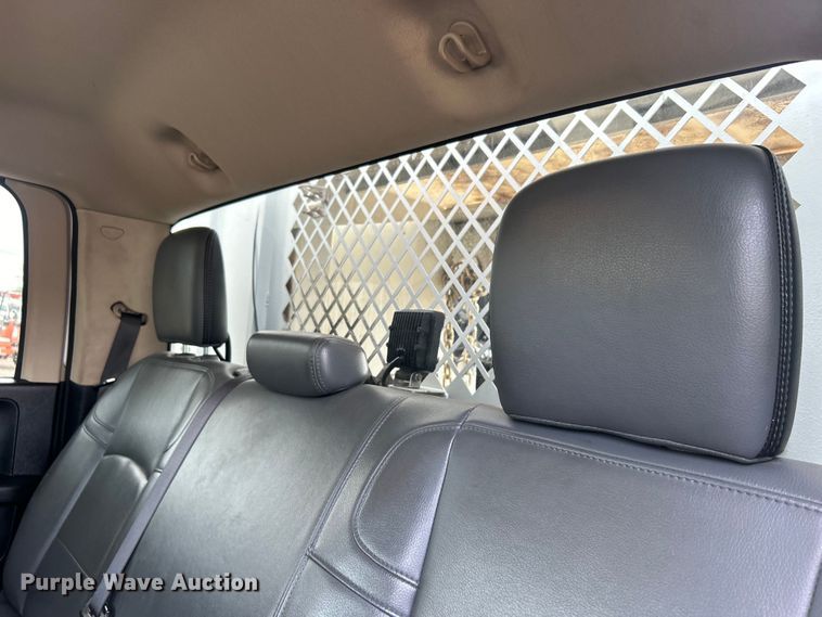 image for item EG0886 2019 Dodge  Ram 5500HD Crew Cab utility / service truck