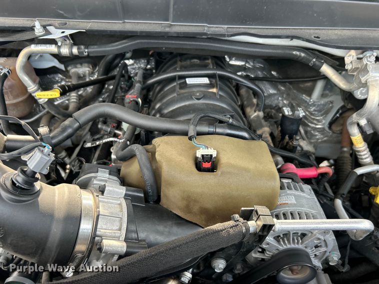 image for item EG0886 2019 Dodge  Ram 5500HD Crew Cab utility / service truck