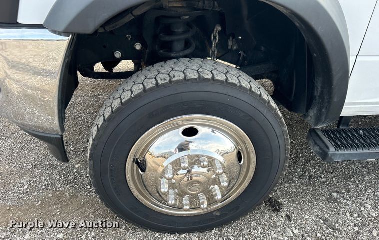 image for item EG0886 2019 Dodge  Ram 5500HD Crew Cab utility / service truck