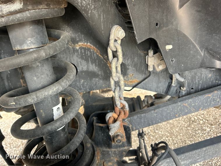 image for item EG0886 2019 Dodge  Ram 5500HD Crew Cab utility / service truck