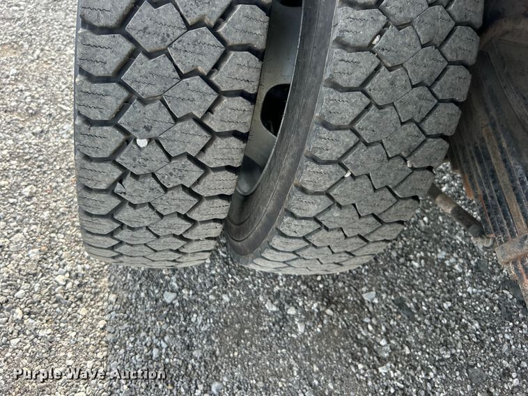 image for item EG0886 2019 Dodge  Ram 5500HD Crew Cab utility / service truck