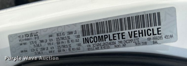 image for item EG0886 2019 Dodge  Ram 5500HD Crew Cab utility / service truck