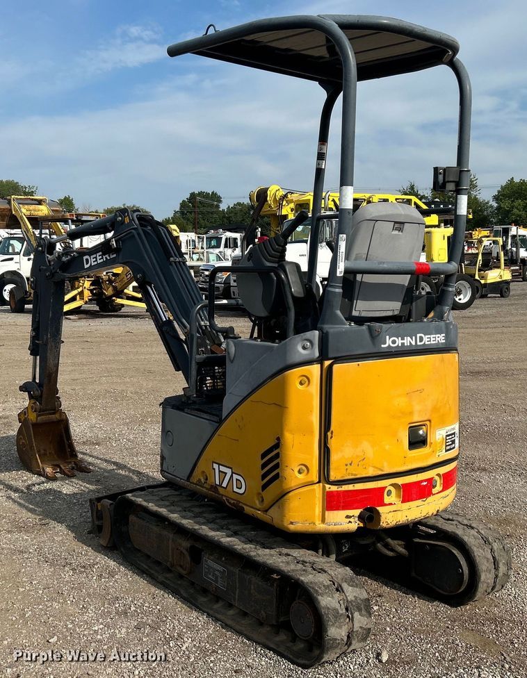 image for item EG0888 2010 John Deere 17D mini excavator