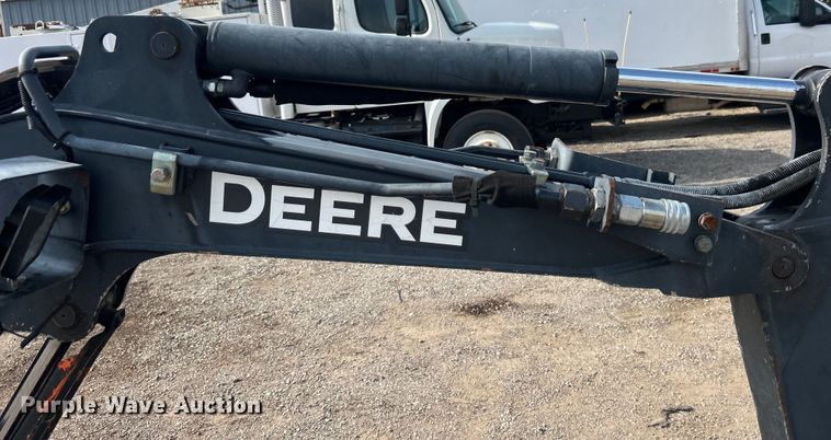 image for item EG0888 2010 John Deere 17D mini excavator