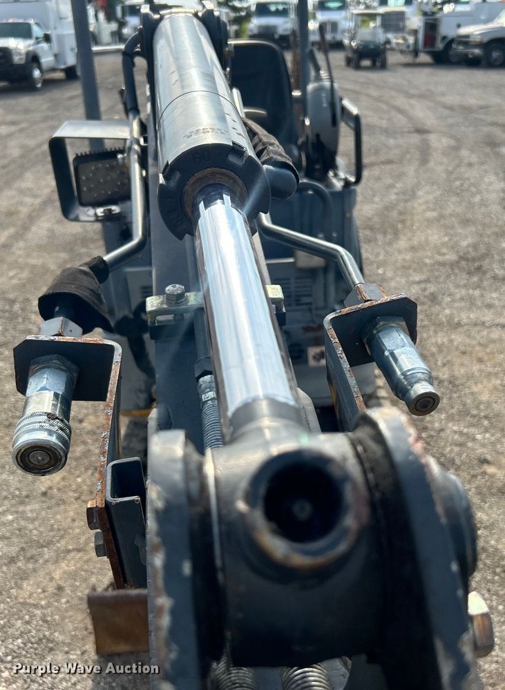 image for item EG0888 2010 John Deere 17D mini excavator