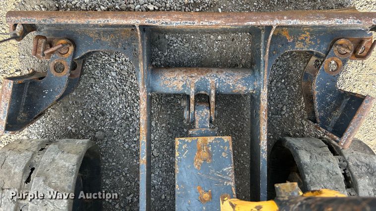 image for item EG0888 2010 John Deere 17D mini excavator