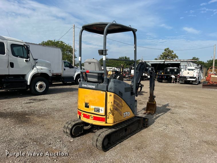 image for item EG0888 2010 John Deere 17D mini excavator